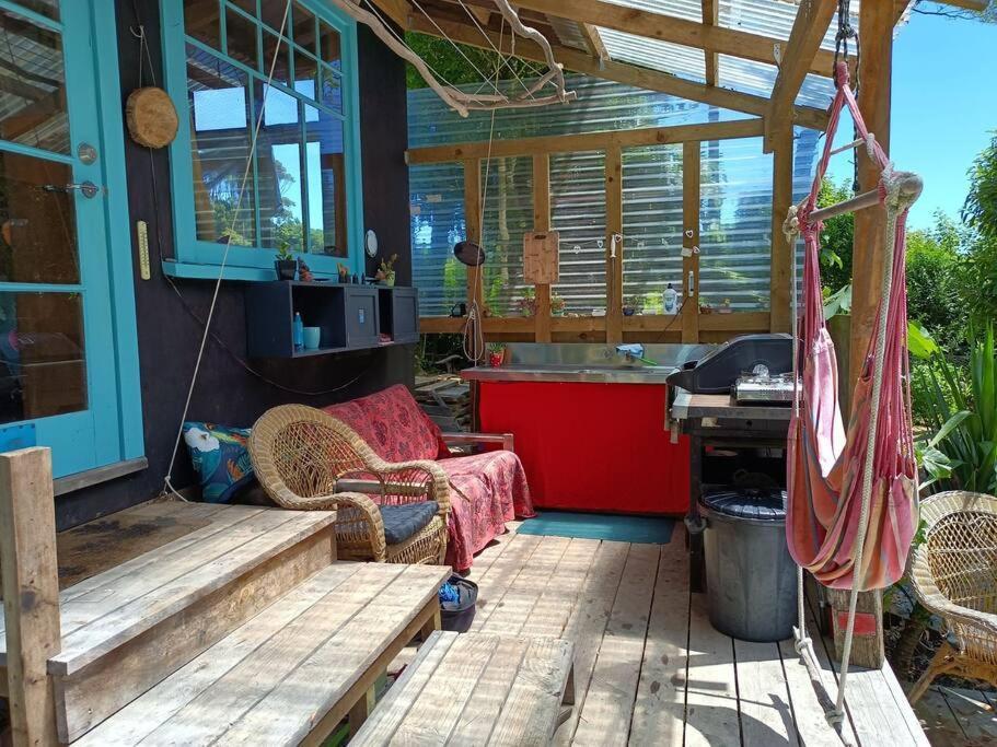 Barrytown Gumboot Paradise Eco Stay מראה חיצוני תמונה